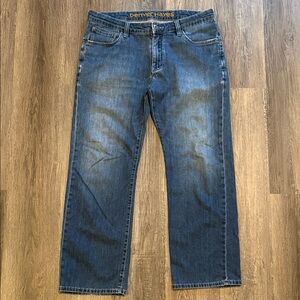DENVER HAYES | Men's Low Relaxed Straight Jeans size 36X30